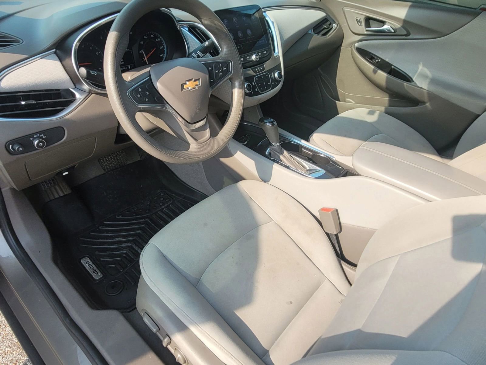 Used 2020 Chevrolet Malibu LT image 11