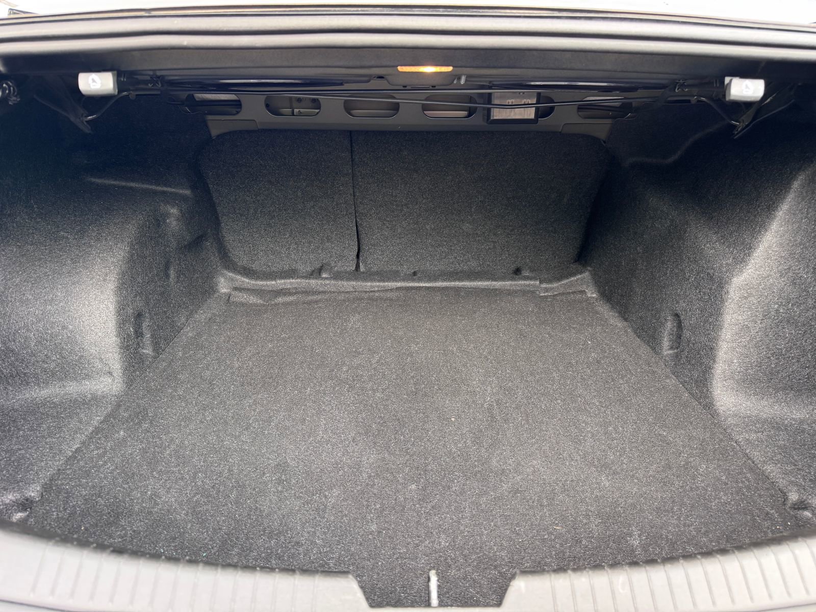 Used 2023 Chevrolet Malibu LT image 6