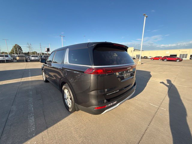 Used 2022 Kia Carnival LX FWD image 12