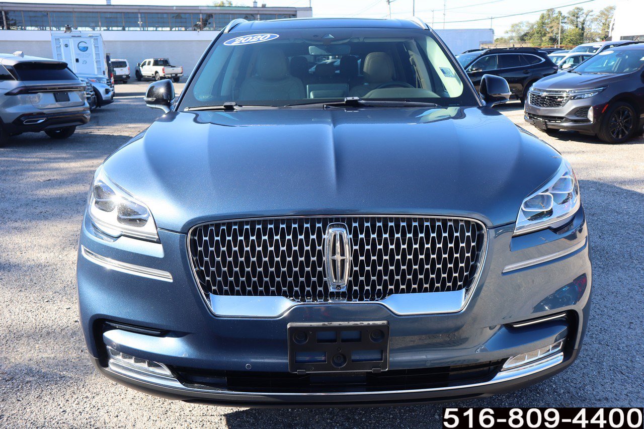 Used 2020 Lincoln Aviator Reserve w/ Equipment Group 202A image 4
