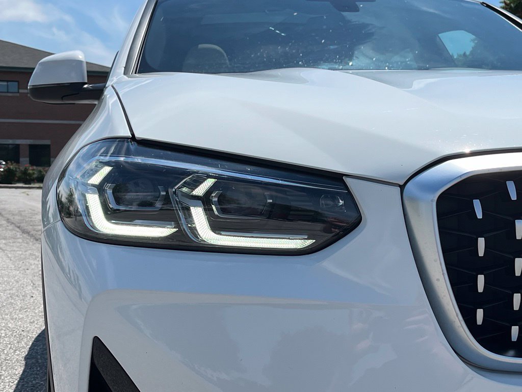 Certified 2025 BMW X4 xDrive30i w/ Premium Package AWD/4WD image 22