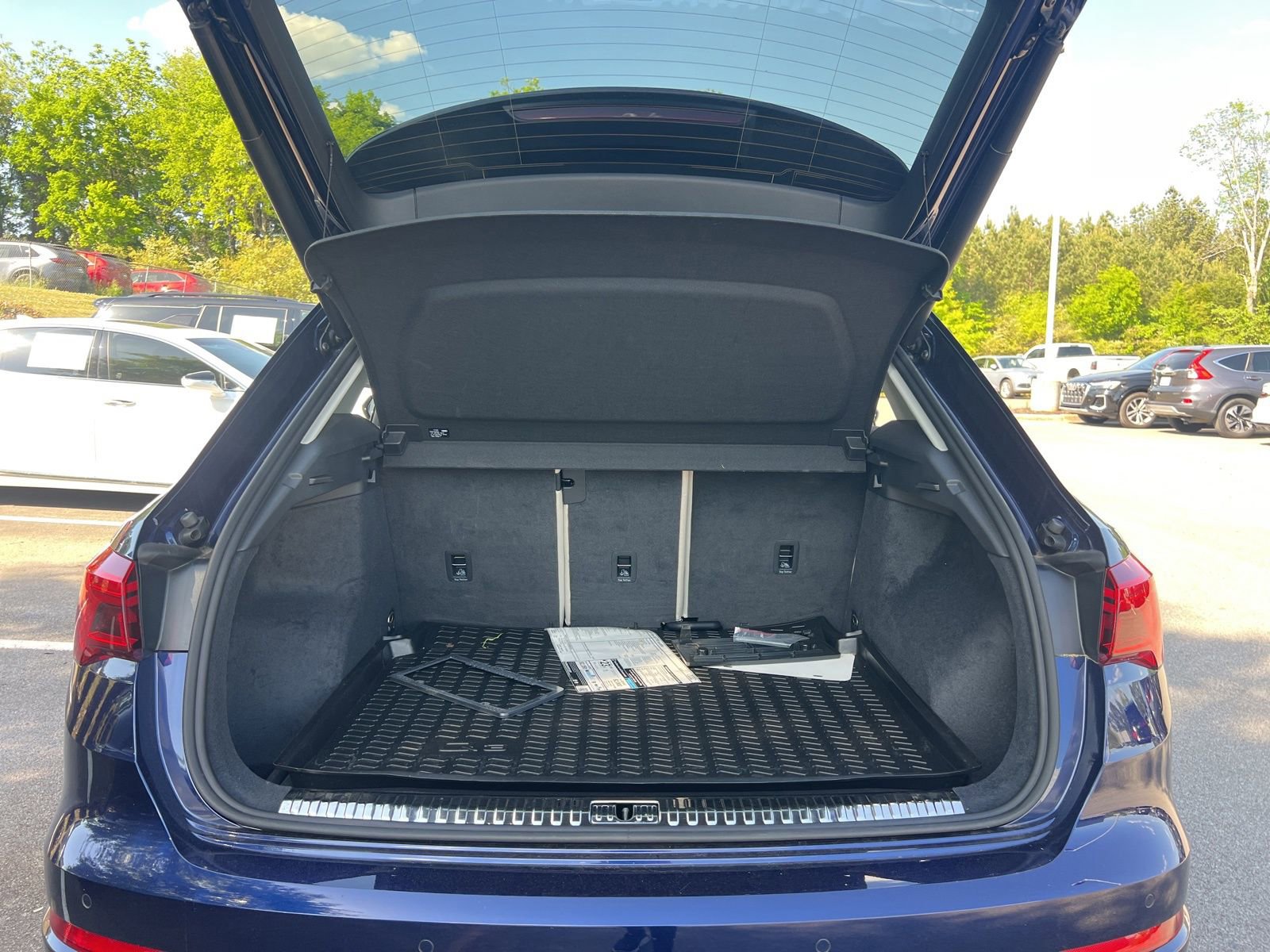 Used 2024 Audi Q3 2.0T Premium Plus image 38