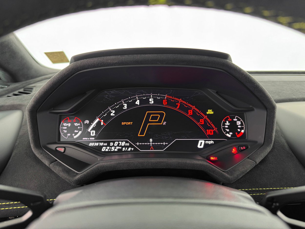 Used 2023 Lamborghini Huracan Sterrato image 20