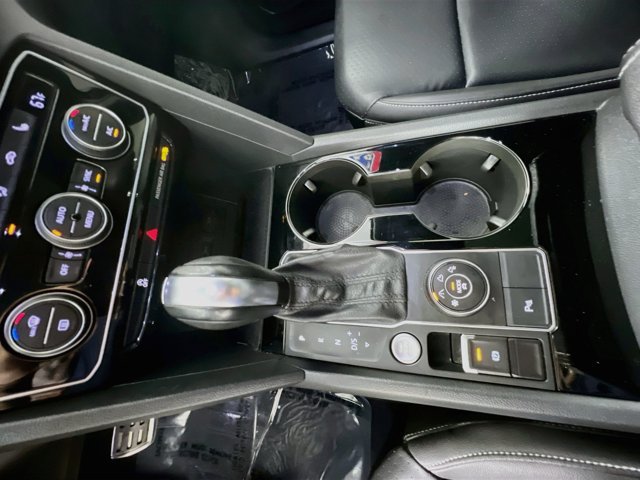 Used 2020 Volkswagen Atlas Cross Sport SEL R-Line w/ Cross Sport MDO Package AWD/4WD image 25