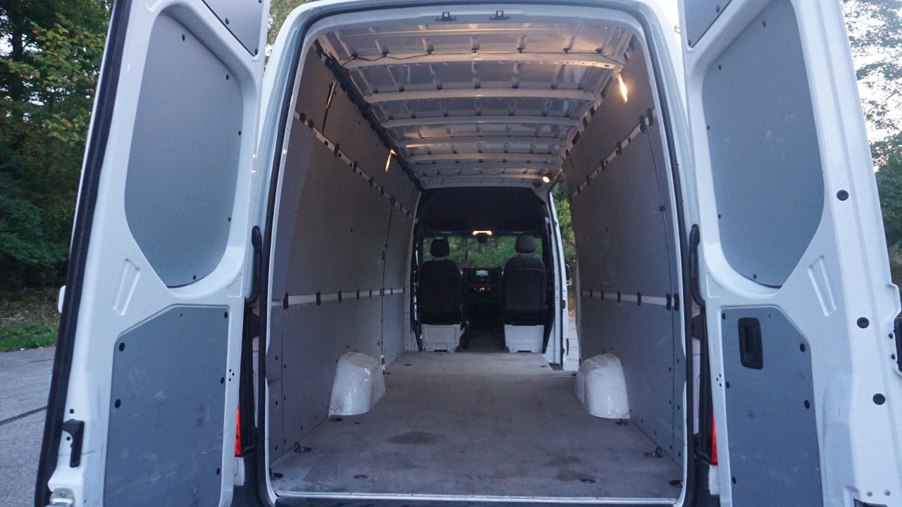 Used 2023 Mercedes-Benz Sprinter 2500 image 28