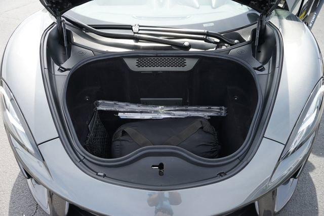 Used 2017 McLaren 570S RWD image 30