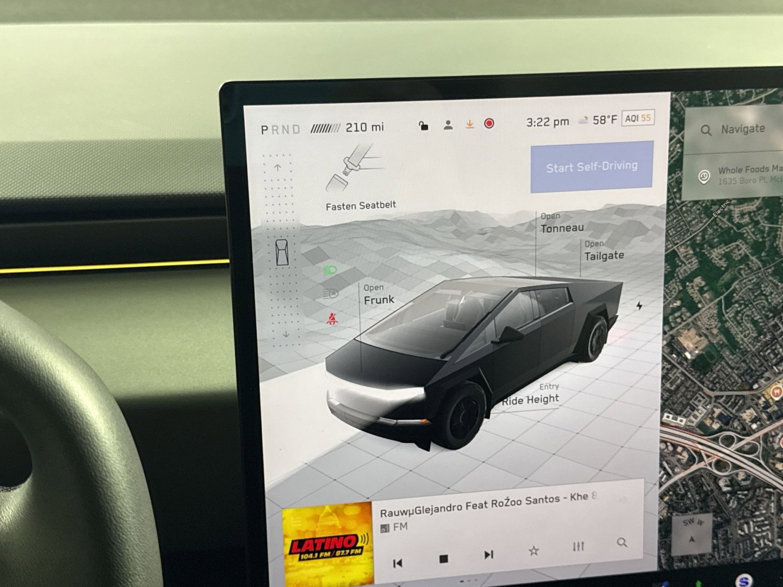 Used 2025 Tesla Cybertruck AWD Crew Cab image 22