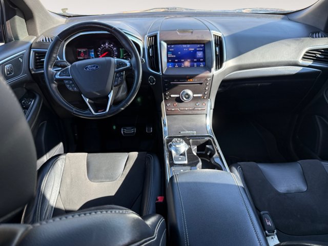 Used 2019 Ford Edge ST w/ Equipment Group 401A AWD/4WD image 18