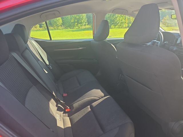 Used 2025 Toyota Camry LE FWD image 12