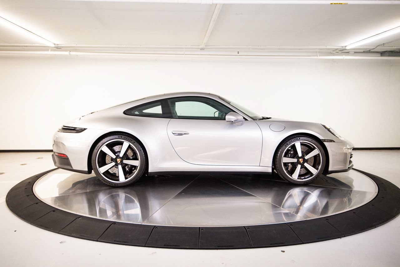 Certified 2025 Porsche 911 Carrera S RWD image 8