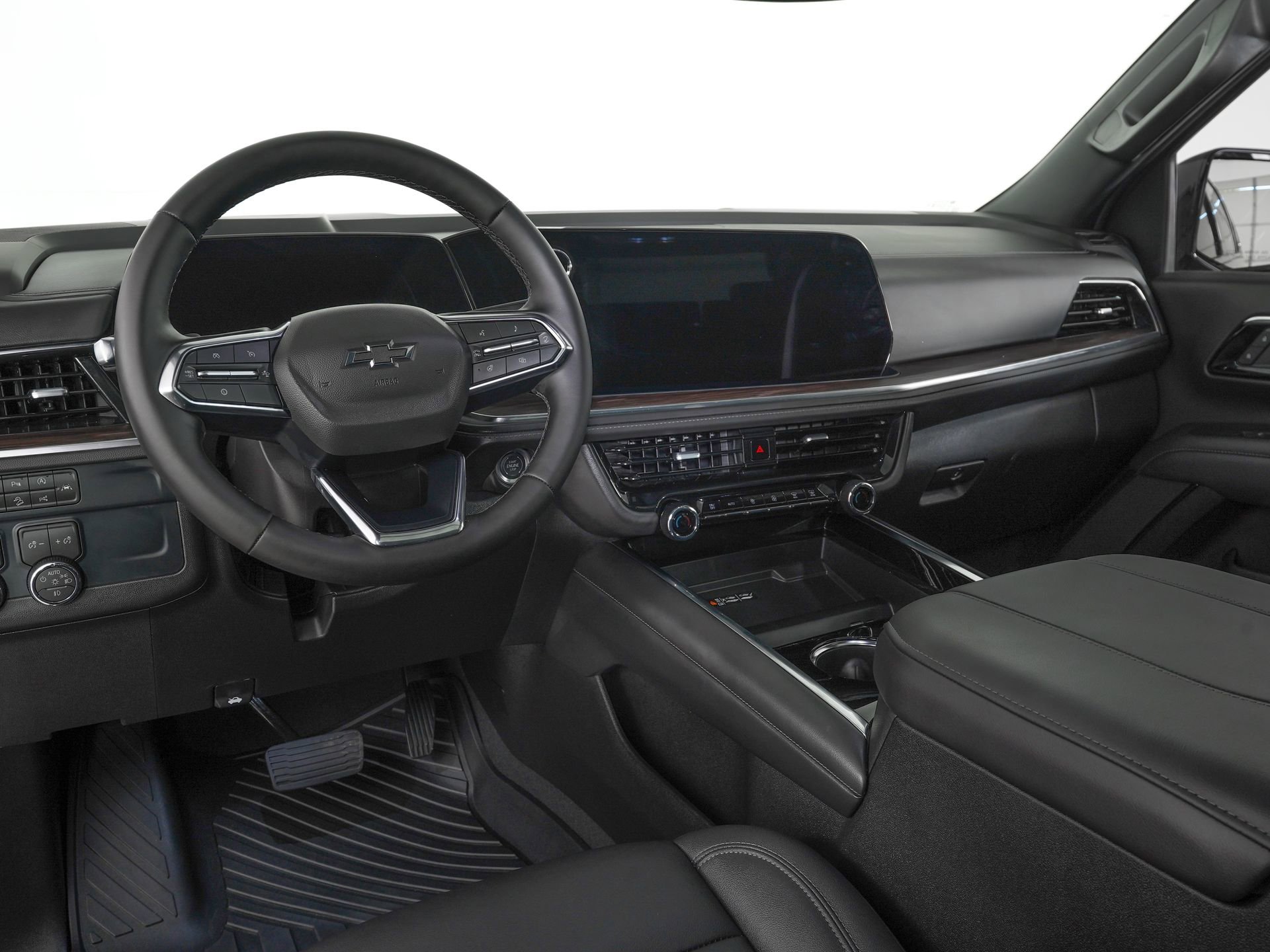 Used 2026 Chevrolet Tahoe Z71 w/ Comfort Package image 19