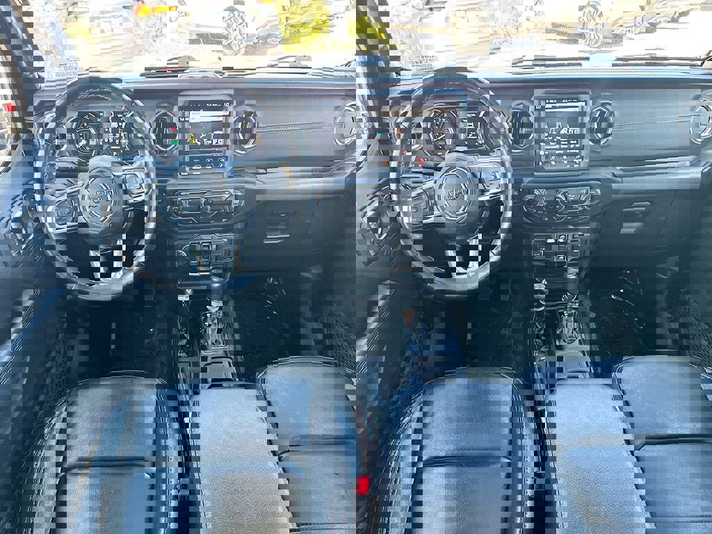 Used 2022 Jeep Wrangler Unlimited Sahara 4xe image 24