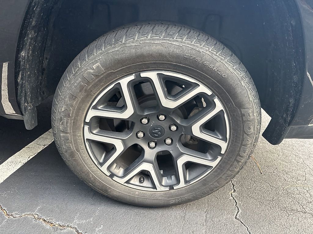 Used 2025 RAM 1500 Laramie image 25