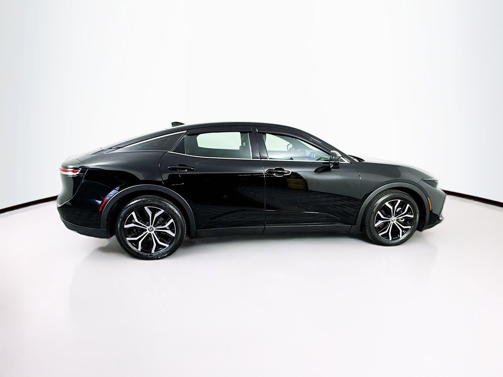 Certified 2024 Toyota Crown AWD/4WD image 25