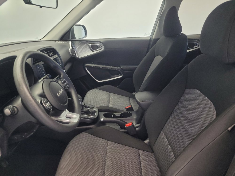 Used 2023 Kia Soul LX w/ Option Group 015 image 17
