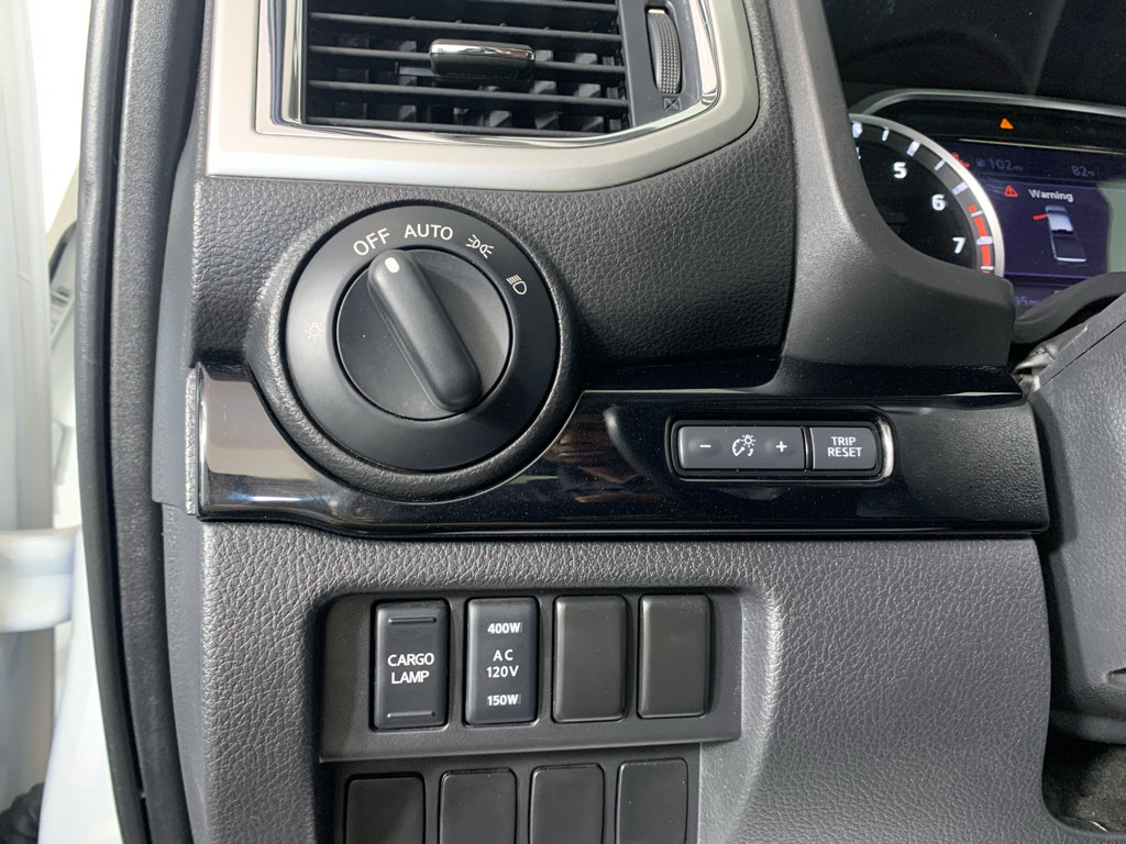 Used 2021 Nissan Titan SV w/ SV Convenience Package AWD/4WD image 15