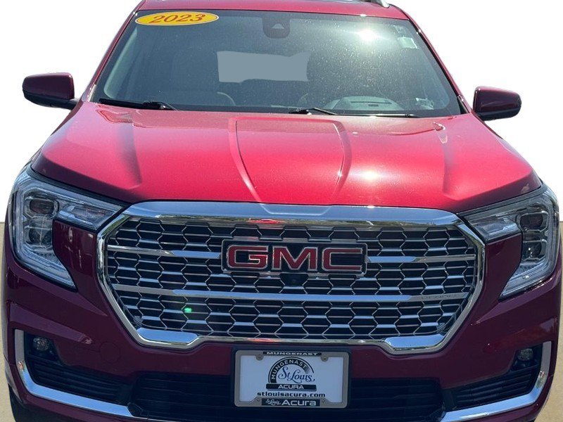 Used 2023 GMC Terrain Denali w/ Denali Premium Package AWD/4WD image 9
