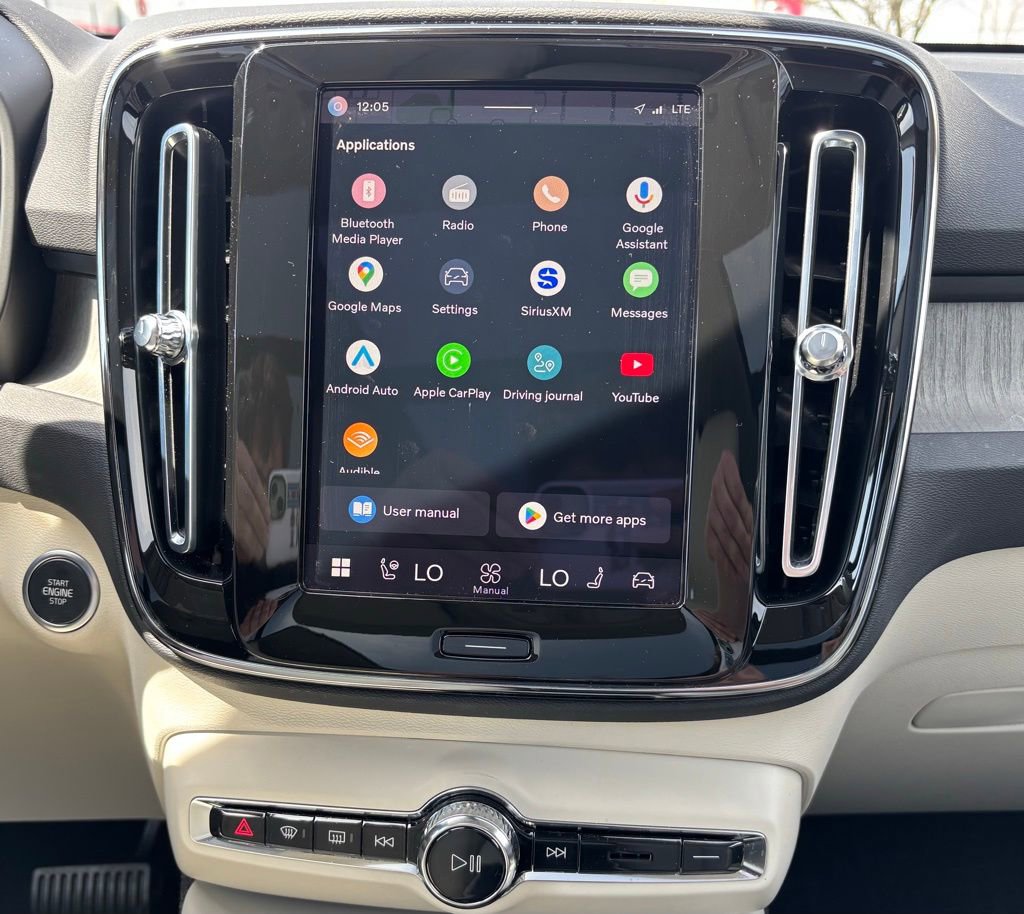 Certified 2023 Volvo XC40 B5 Plus w/ Driver Assist Package image 9