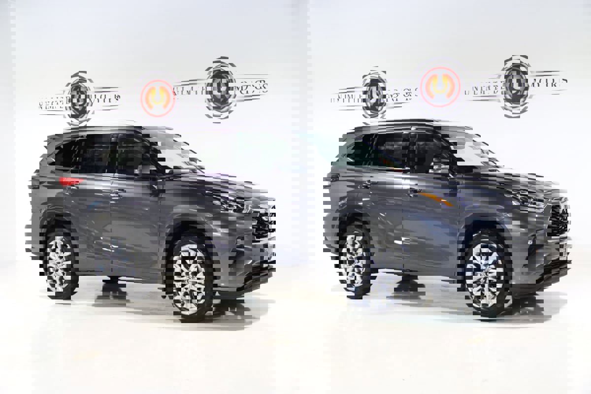 Used 2021 Toyota Highlander Limited image 5