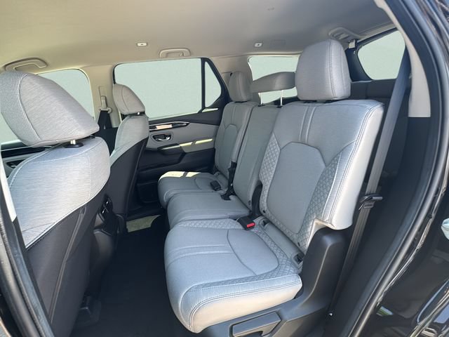 Used 2023 Honda Pilot LX image 11