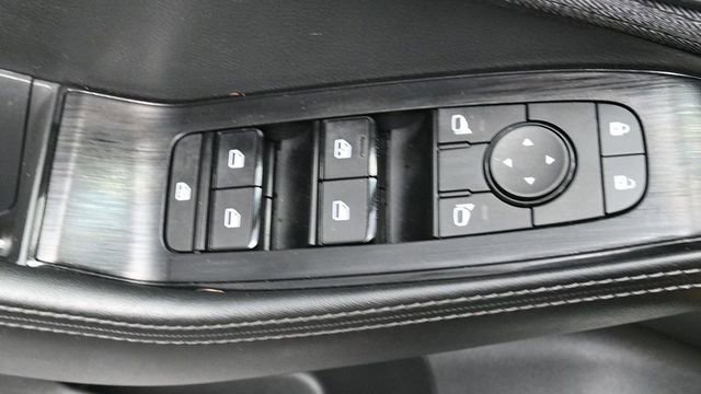 Used 2023 Nissan Rogue SV AWD/4WD image 29