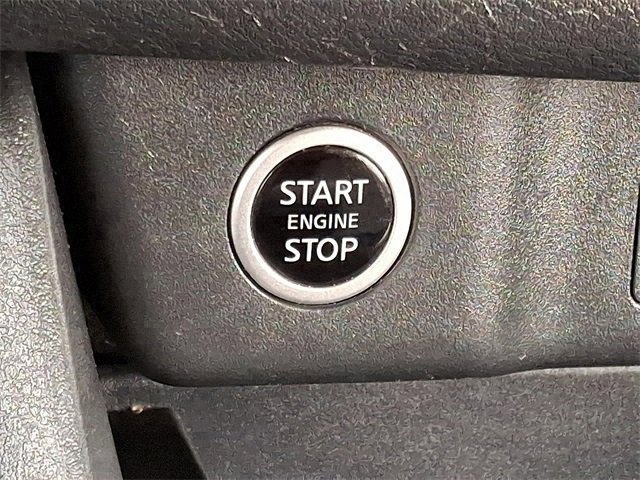 Used 2023 Nissan Rogue SV image 21