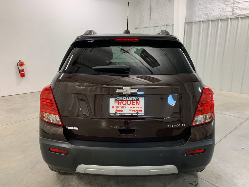 Used 2015 Chevrolet Trax LT w/ LT Sun and Sound Package image 6