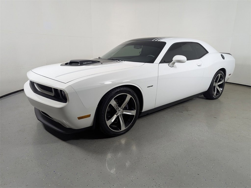 Used 2014 Dodge Challenger R/T image 3