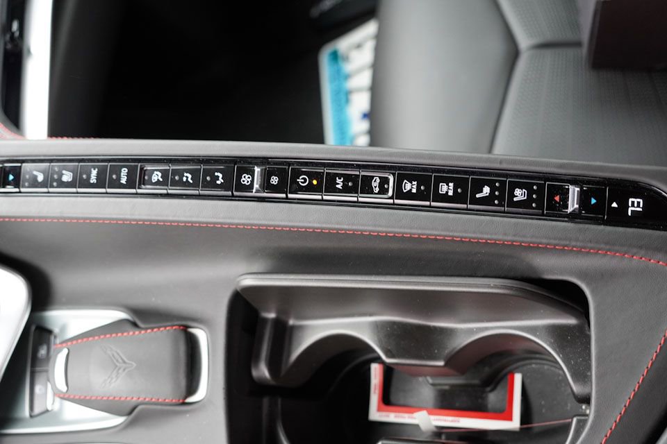 Used 2024 Chevrolet Corvette Stingray Premium Cpe w/ Z51 Performance Package image 25