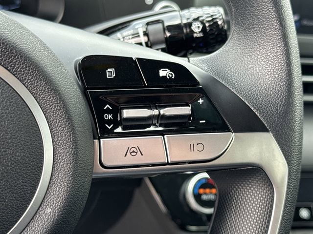 Certified 2025 Hyundai Elantra Hybrid FWD image 25