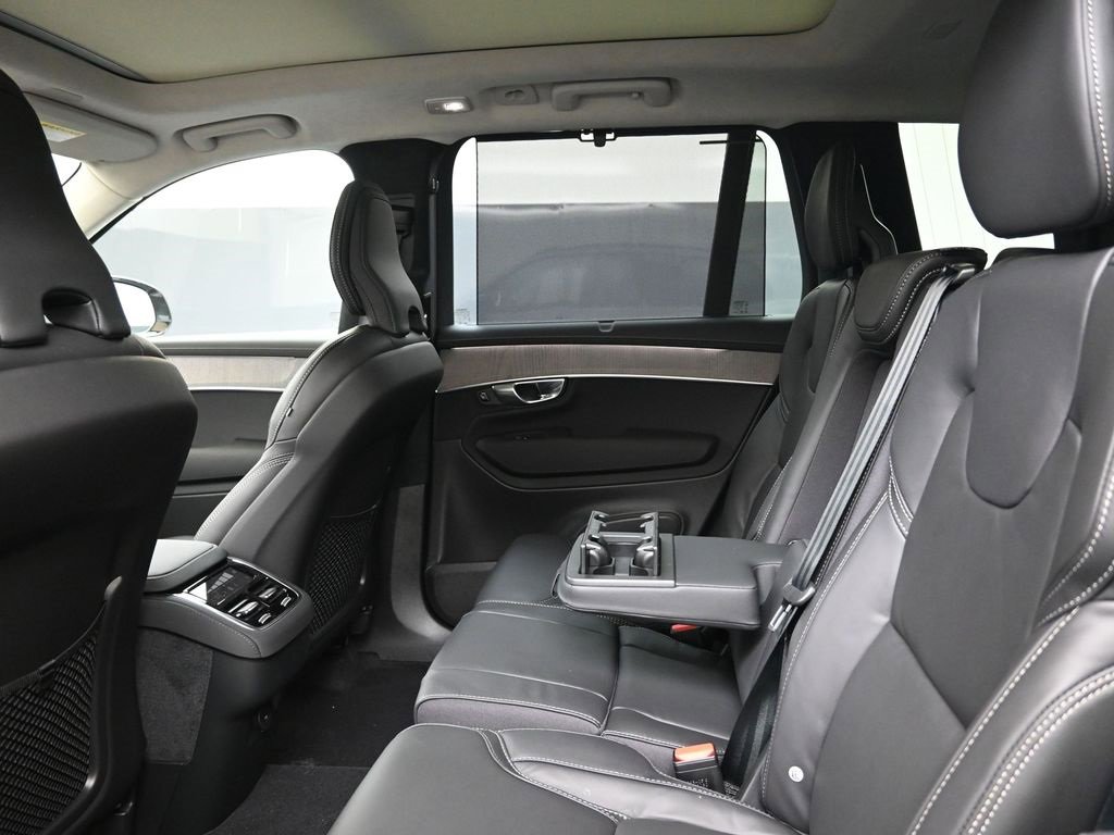 New 2026 Volvo XC90 B6 Ultra w/ Lounge Package image 21