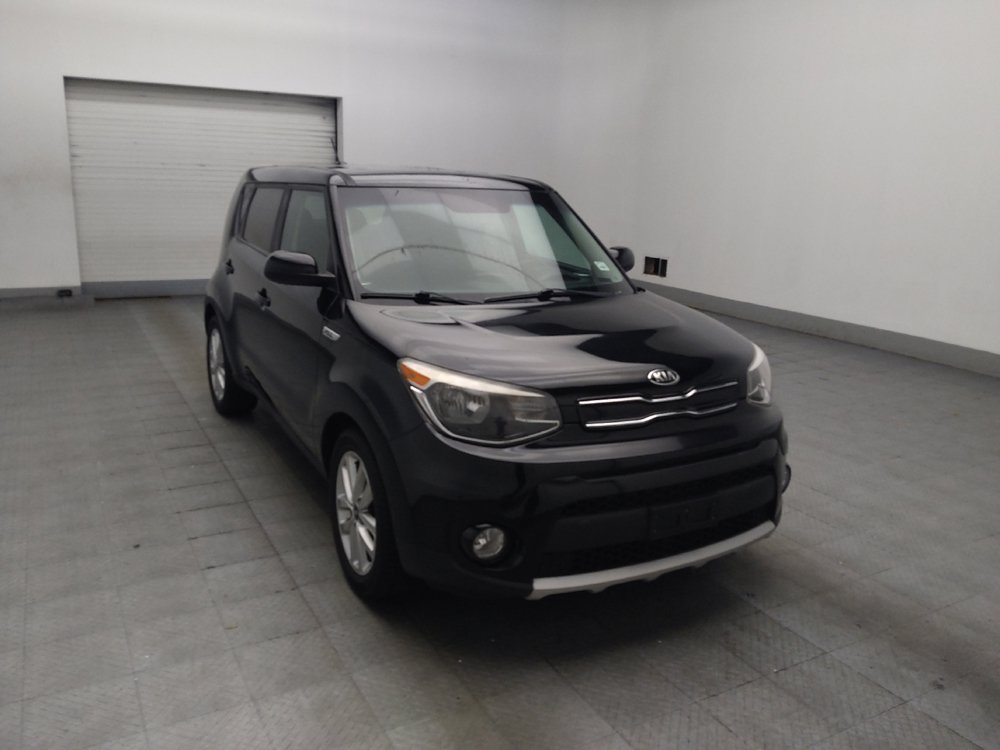 Used 2018 Kia Soul + FWD image 13
