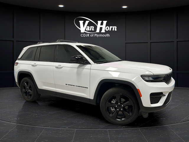 Used 2025 Jeep Grand Cherokee Altitude
