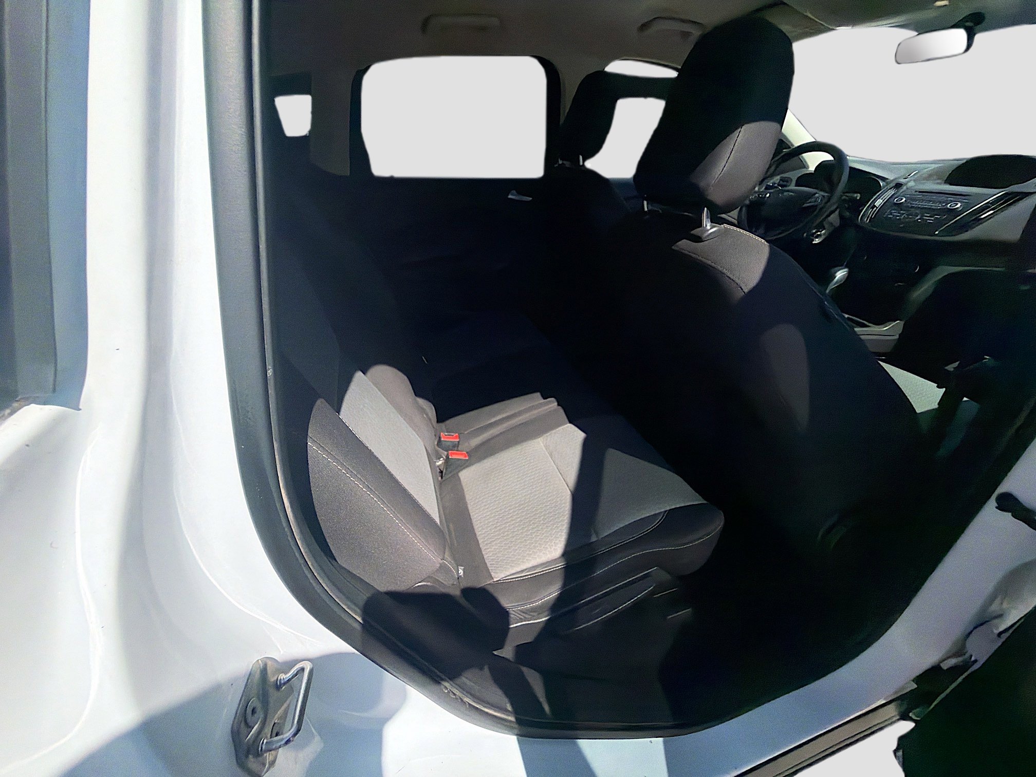 Used 2018 Ford Escape SE image 25