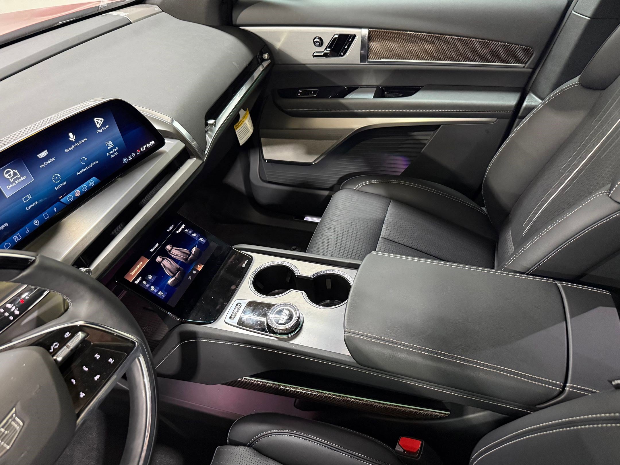 New 2026 Cadillac Vistiq Sport image 39