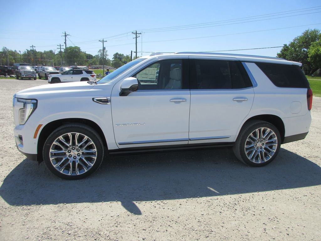 New 2026 GMC Yukon Denali w/ Denali Reserve Package AWD/4WD image 7