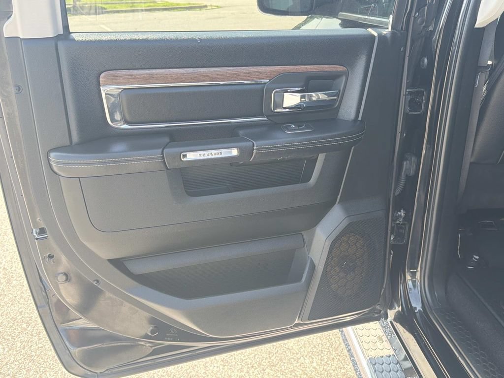 Used 2019 RAM 1500 Laramie w/ Convenience Group AWD/4WD image 20