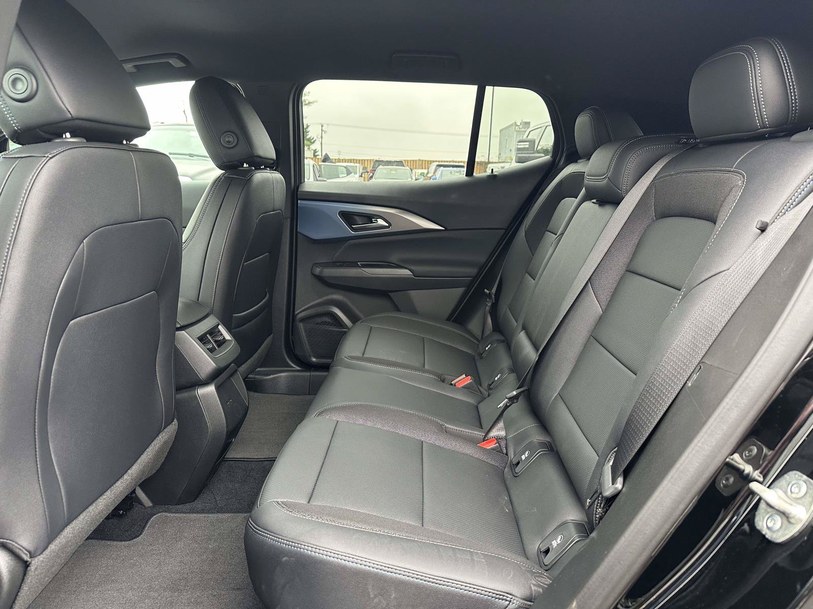 New 2026 Chevrolet Equinox EV LT AWD/4WD image 22