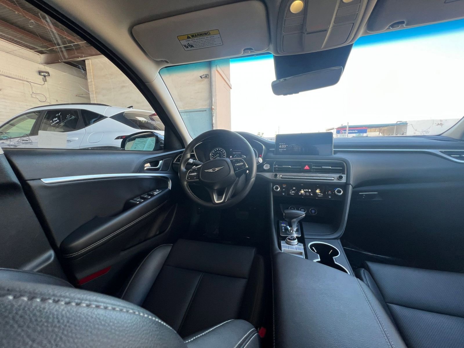 Used 2025 Genesis G70 2.5T image 34