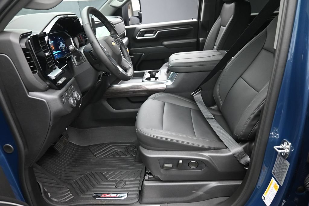 New 2026 Chevrolet Silverado 2500 LTZ w/ LTZ Plus Package AWD/4WD image 21