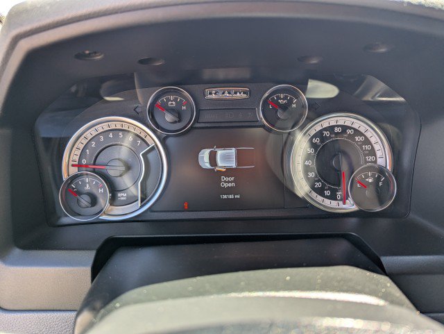 Used 2020 RAM 1500 Classic SLT w/ Luxury Group AWD/4WD image 13