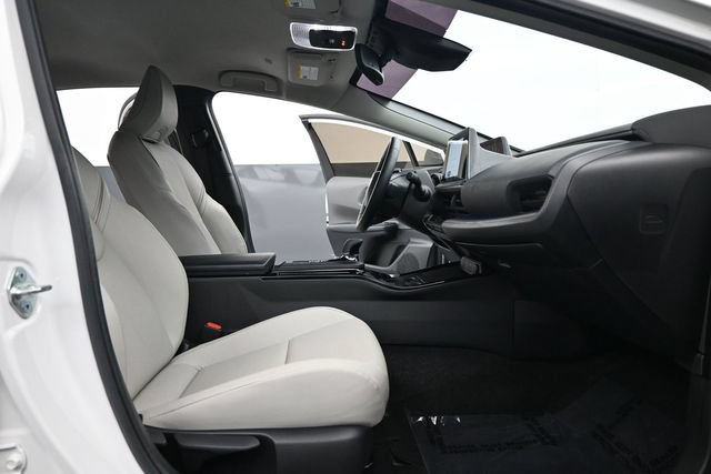 Used 2023 Toyota Prius XLE AWD/4WD image 22