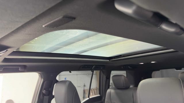 Used 2024 Lexus GX 550 w/ Cold Area Package AWD/4WD image 36