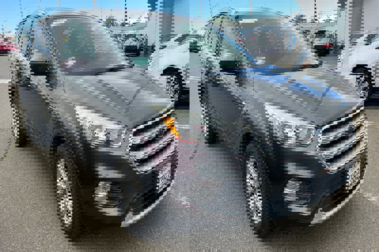 Used 2017 Ford Escape SE image 3