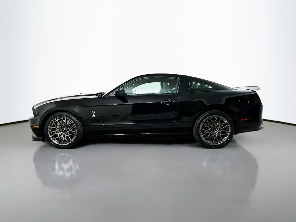 Used 2013 Ford Mustang Shelby GT500 image 4