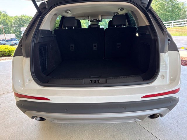 Used 2023 Lincoln Corsair AWD w/ Equipment Group 101A image 12