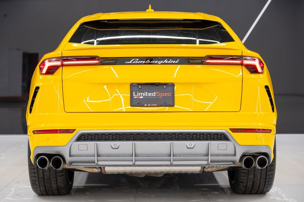 Used 2022 Lamborghini Urus image 14