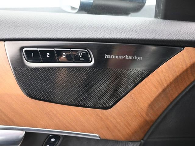 Used 2023 Volvo XC90 B5 Plus w/ Protection Package Premier image 27