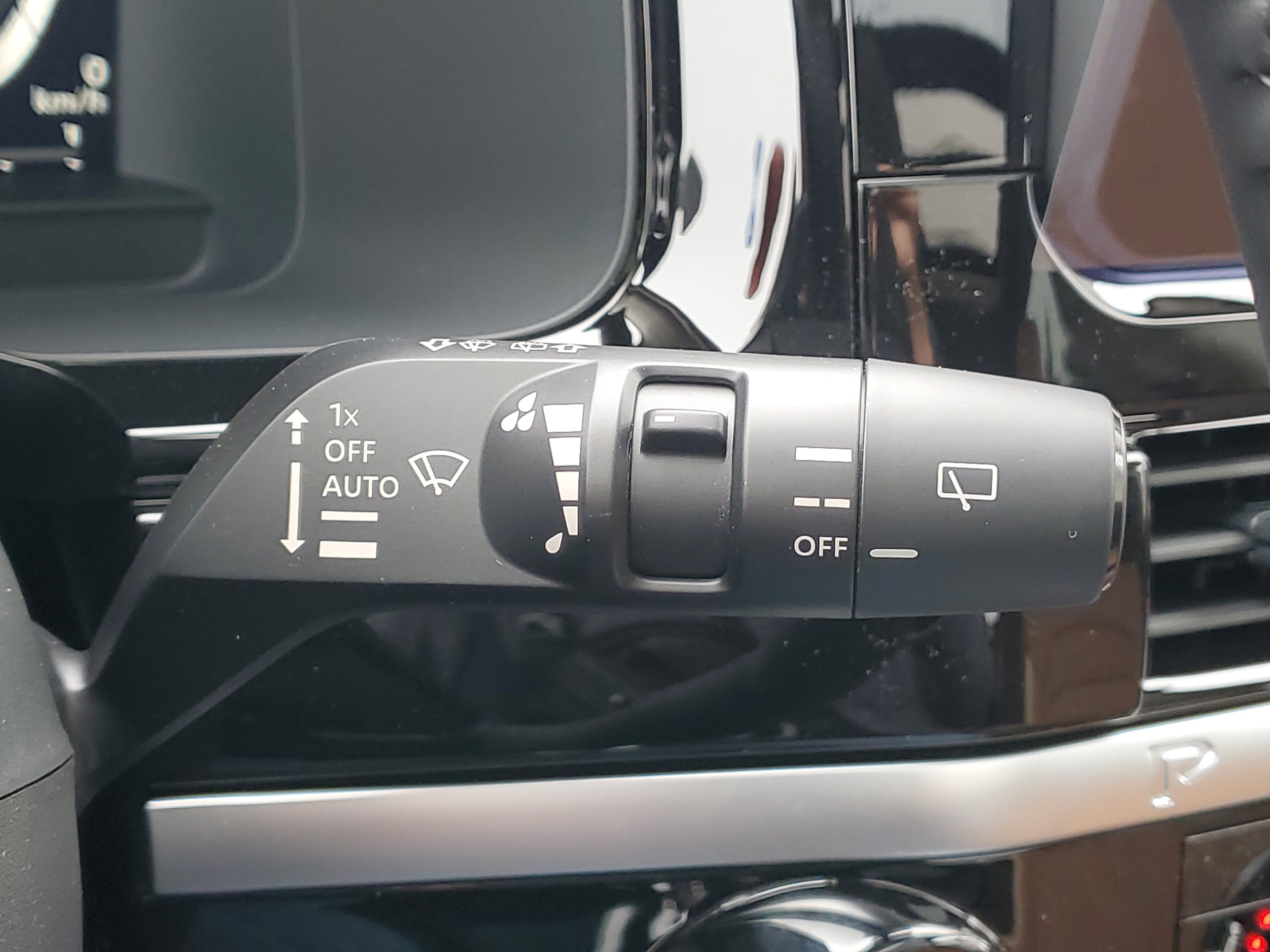 New 2026 Nissan Pathfinder Platinum image 13