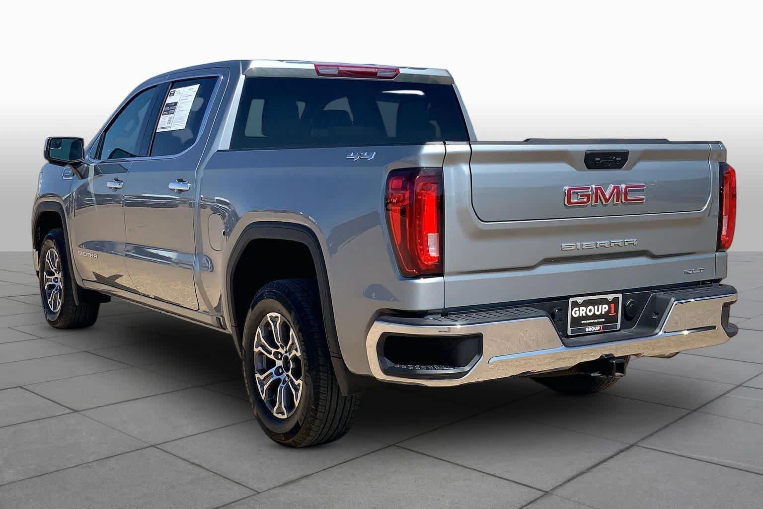 Used 2026 GMC Sierra 1500 SLT AWD/4WD image 11